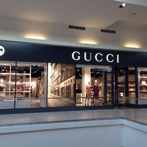 gucci portachiavi outlet|gucci outlet store locations.